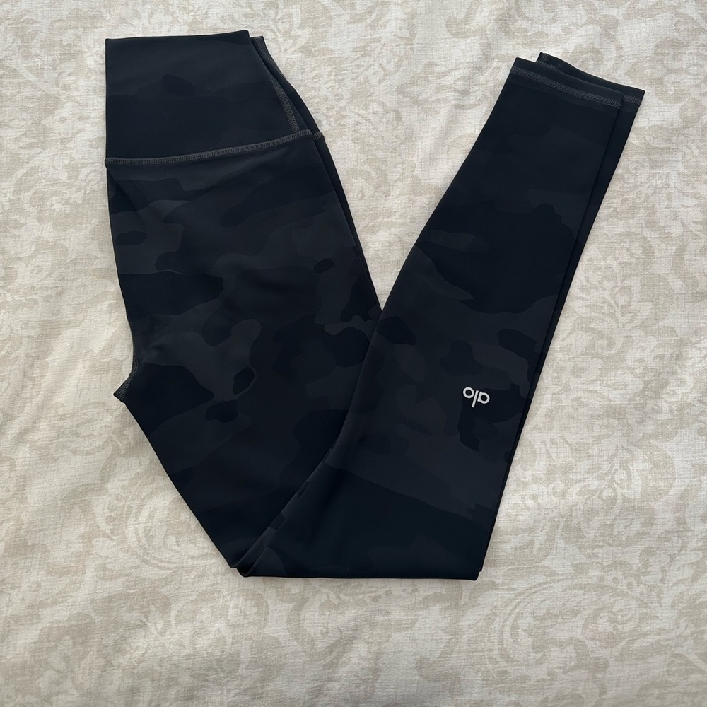 Alo High-Waist Camo Vapor Legging